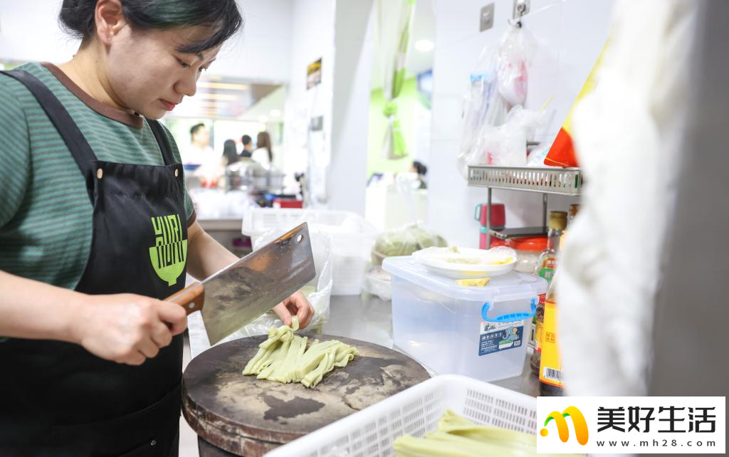 大山深处的“世界抹茶超级工厂”(图11)