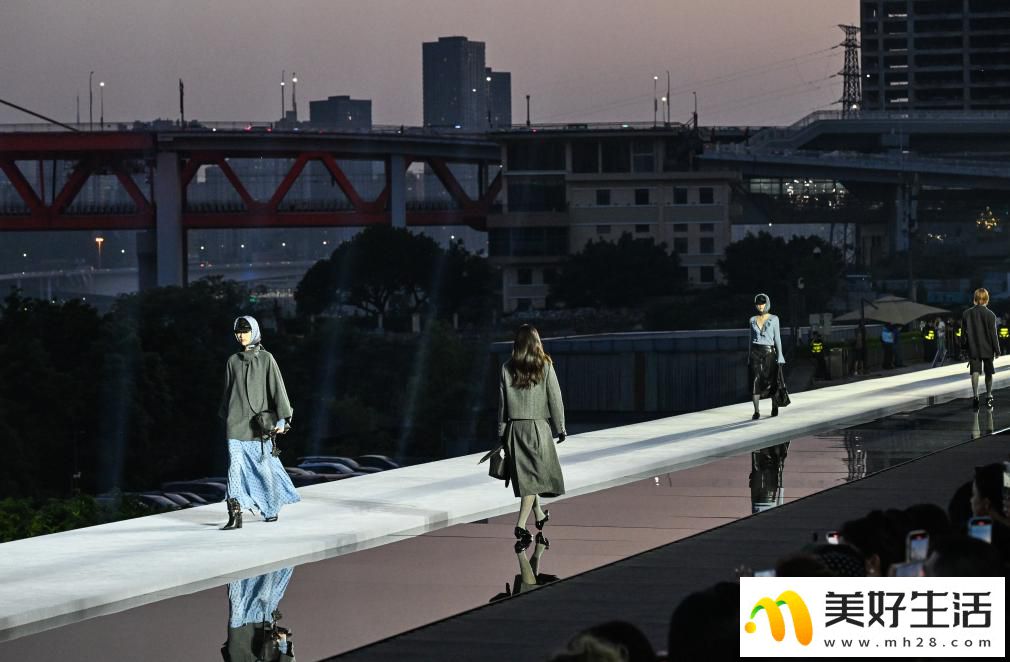 XUEGE 2025冬季时装大秀(图16)