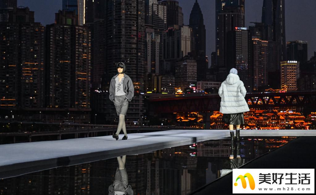 XUEGE 2025冬季时装大秀(图15)