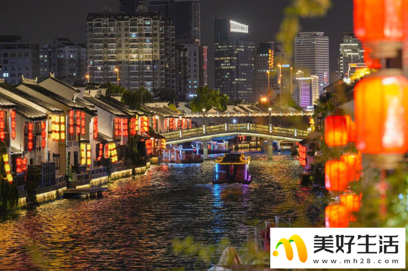 京杭大运河秋日夜景美如画(图1)