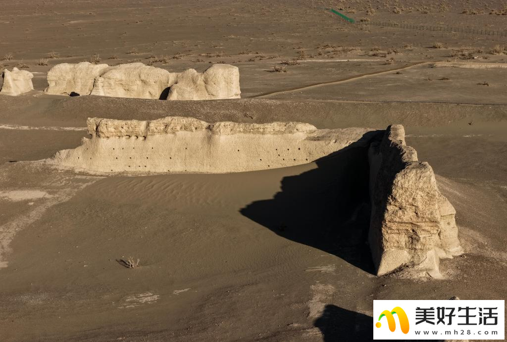 探秘居延(图1) 探秘居延(图1)